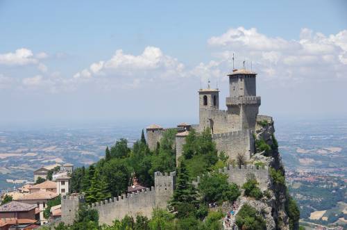 San Marino, è qui il nuovo paradiso fiscale: tasse al 6% per 10 anni